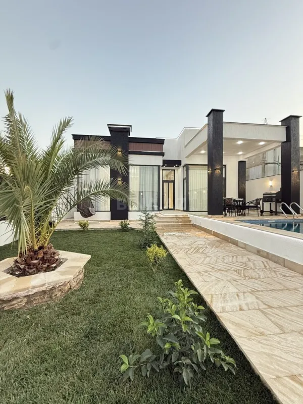 Satılır 4 otaqlı həyət evi 160 m²