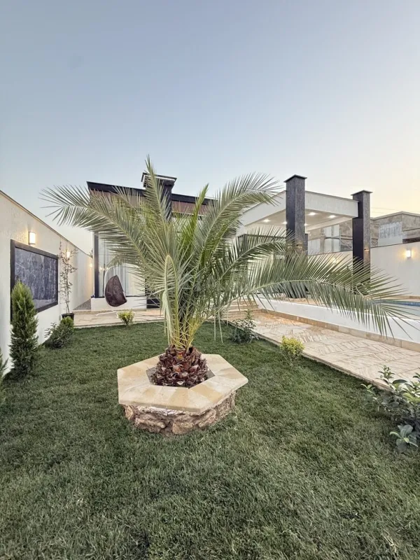 Satılır 4 otaqlı həyət evi 160 m²