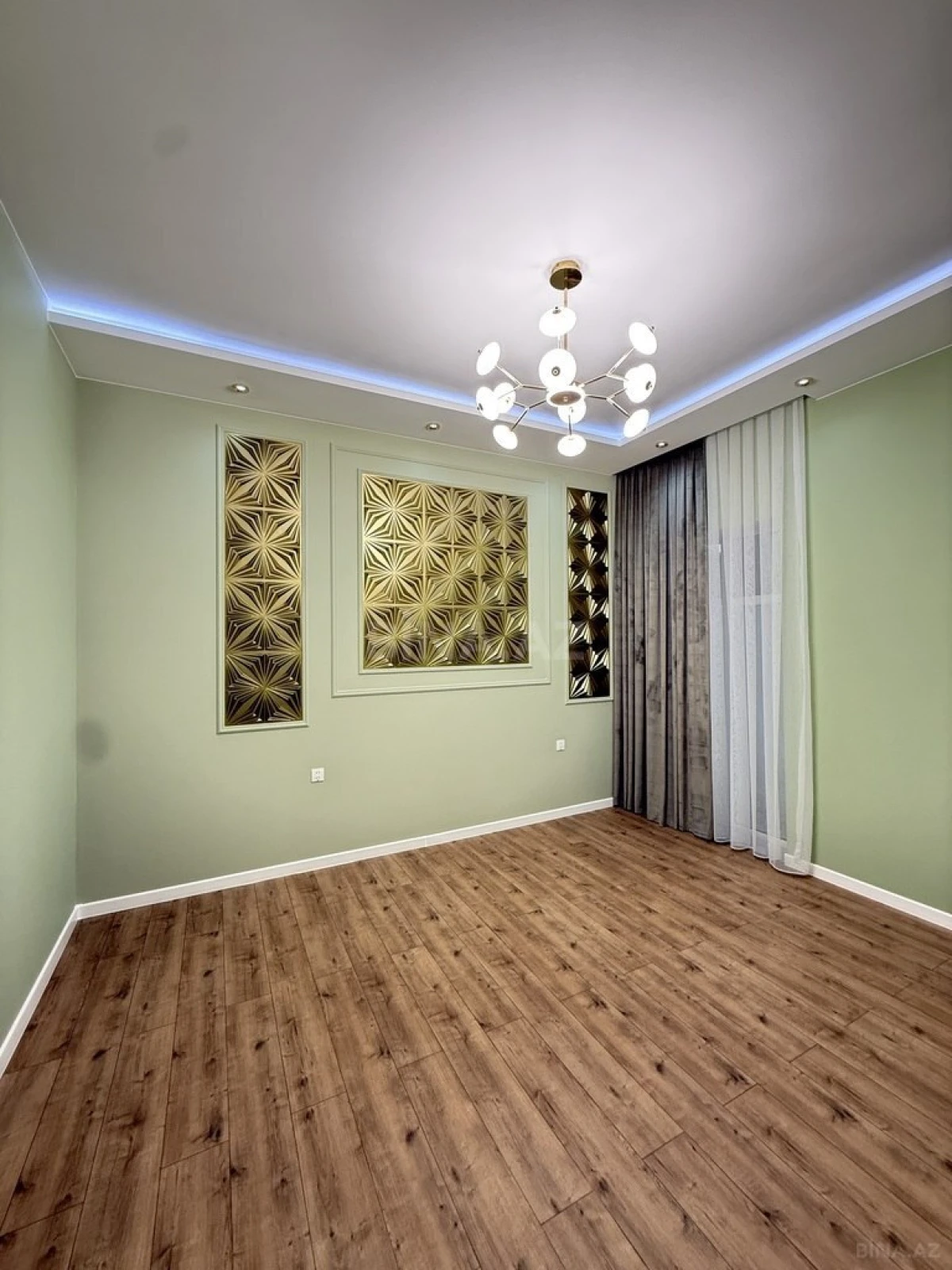 Satılır 4 otaqlı həyət evi 160 m²