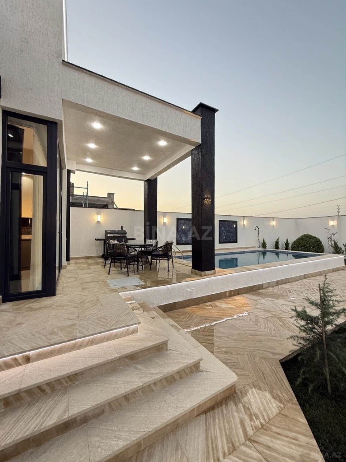 Satılır 4 otaqlı həyət evi 160 m²