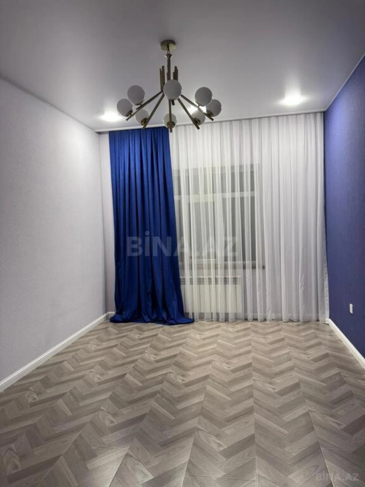 Satılır 9 otaqlı həyət evi 325 m²