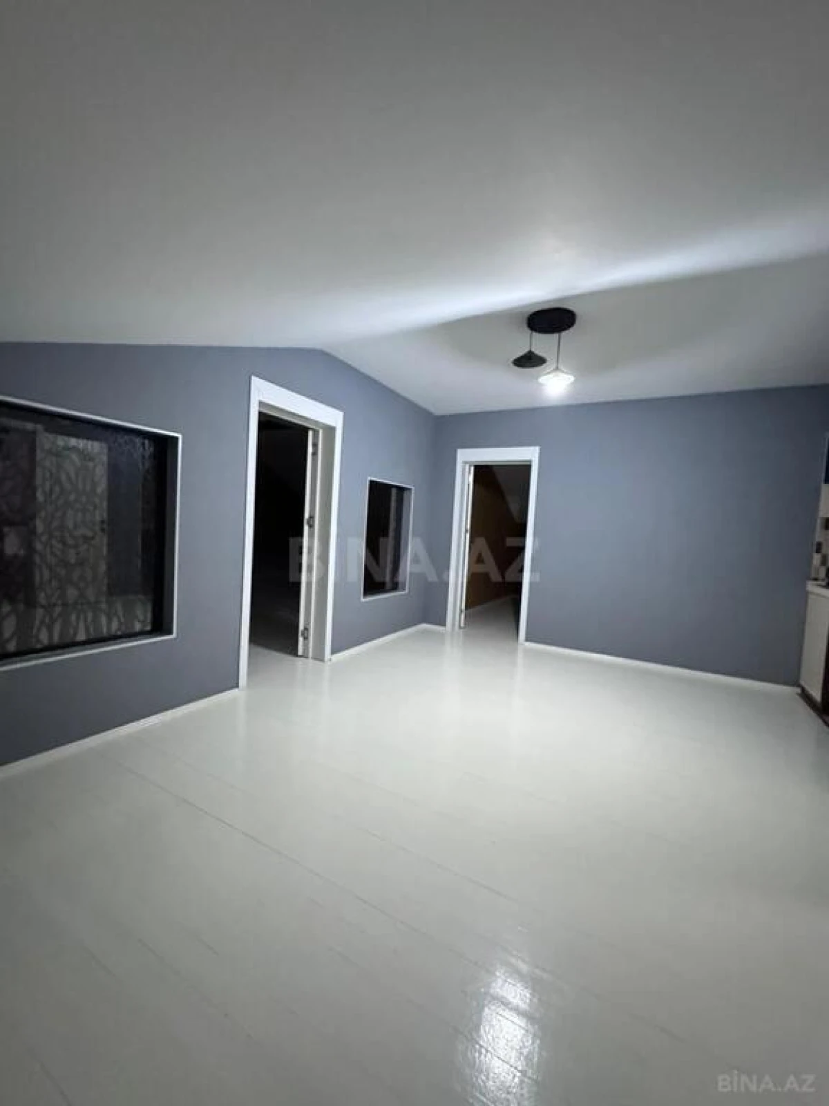 Satılır 9 otaqlı həyət evi 325 m²