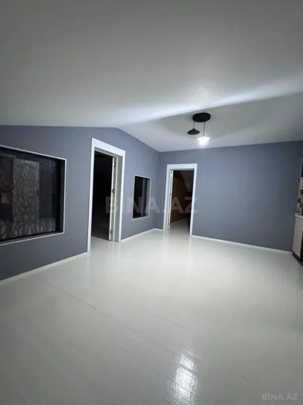 Satılır 9 otaqlı həyət evi 325 m²
