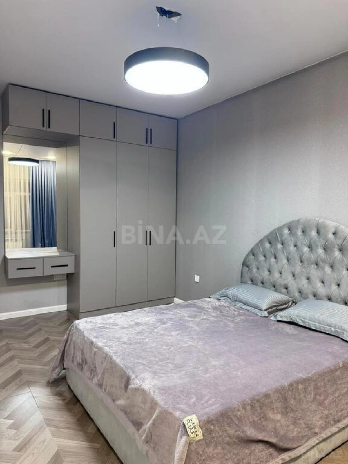 Satılır 9 otaqlı həyət evi 325 m²