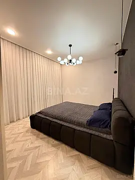 Satılır 9 otaqlı həyət evi 325 m²