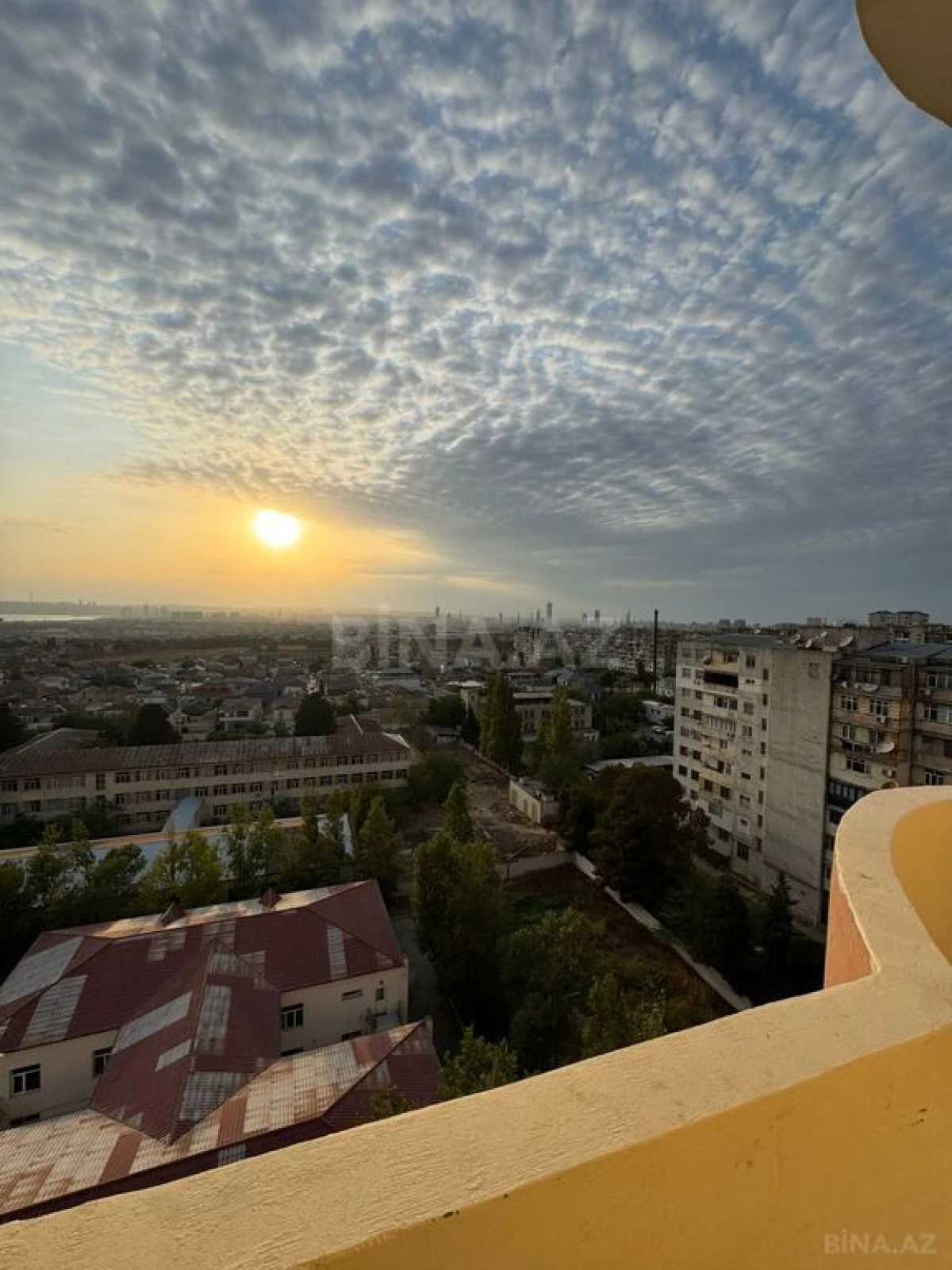 Satılır 3 otaqlı mənzil 100 m²