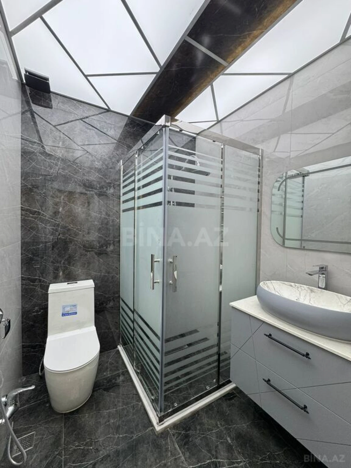 Satılır 3 otaqlı mənzil 100 m²