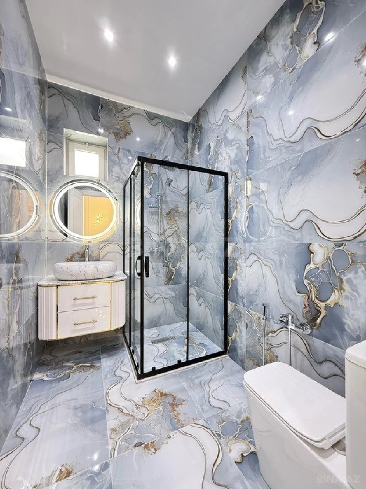 Satılır 5 otaqlı həyət evi 200 m²