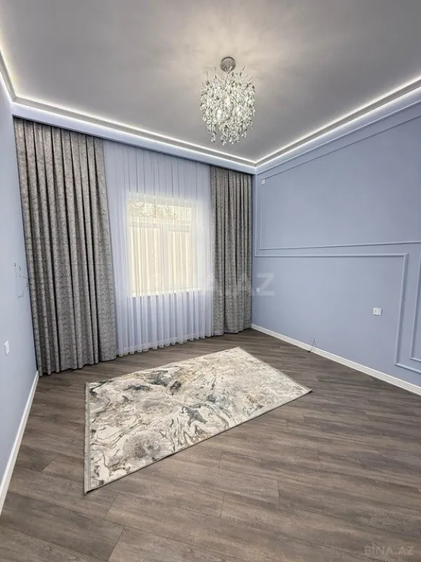 Satılır 5 otaqlı həyət evi 200 m²