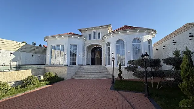 Satılır 5 otaqlı həyət evi 200 m²