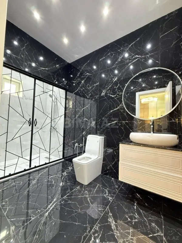 Satılır 5 otaqlı həyət evi 200 m²