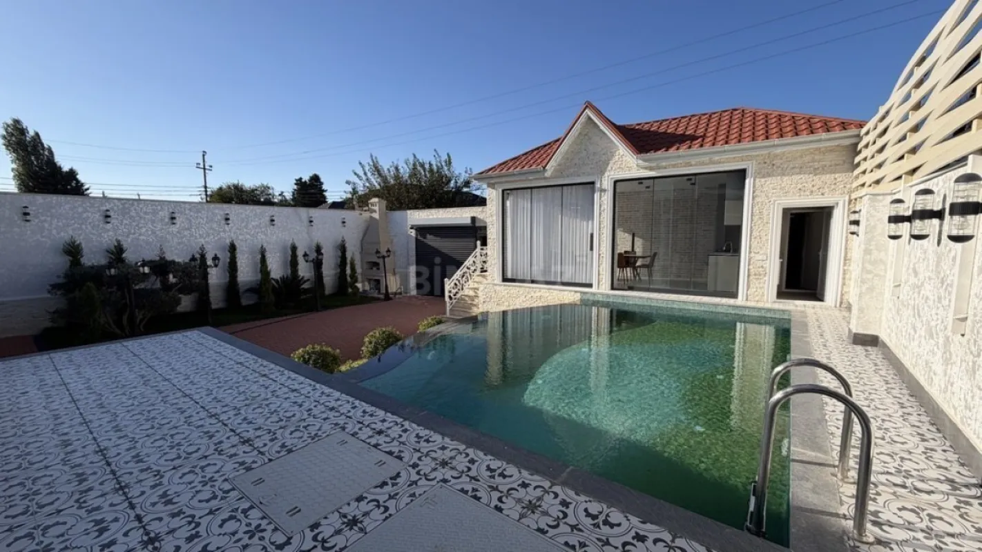 Satılır 5 otaqlı həyət evi 200 m²