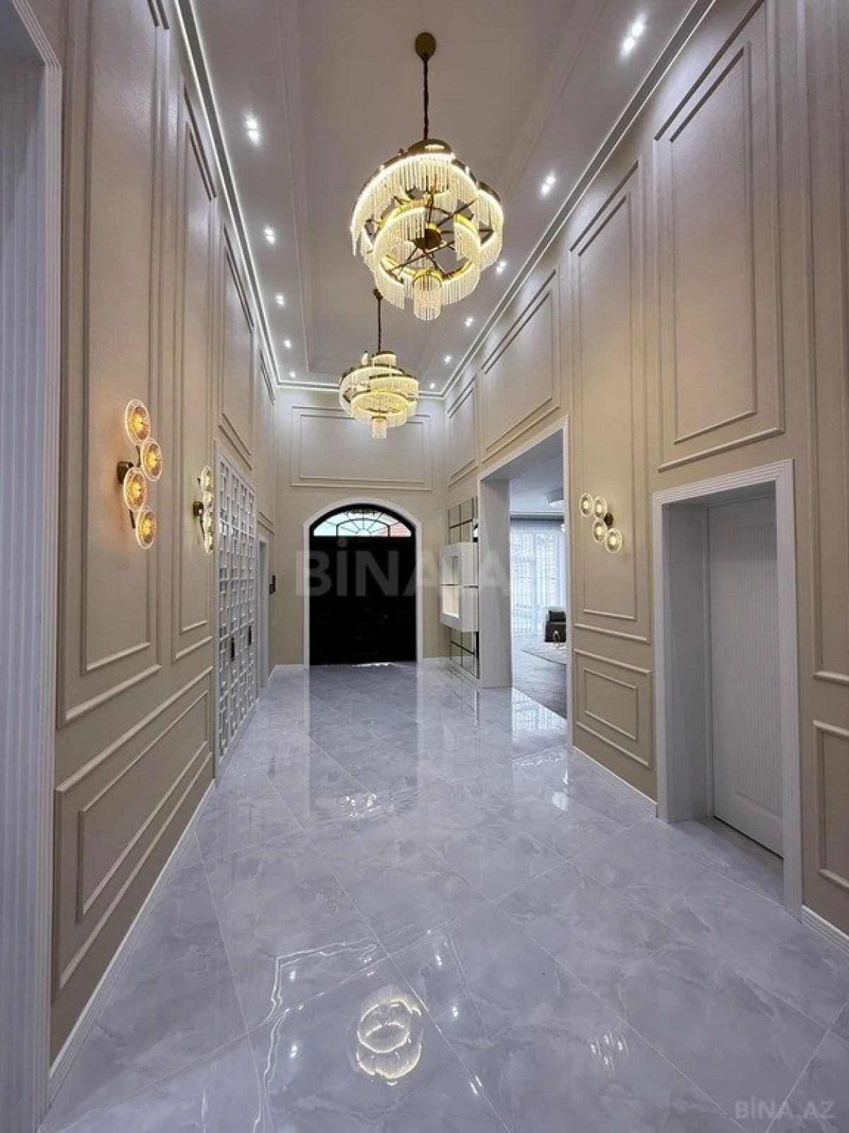 Satılır 5 otaqlı həyət evi 200 m²