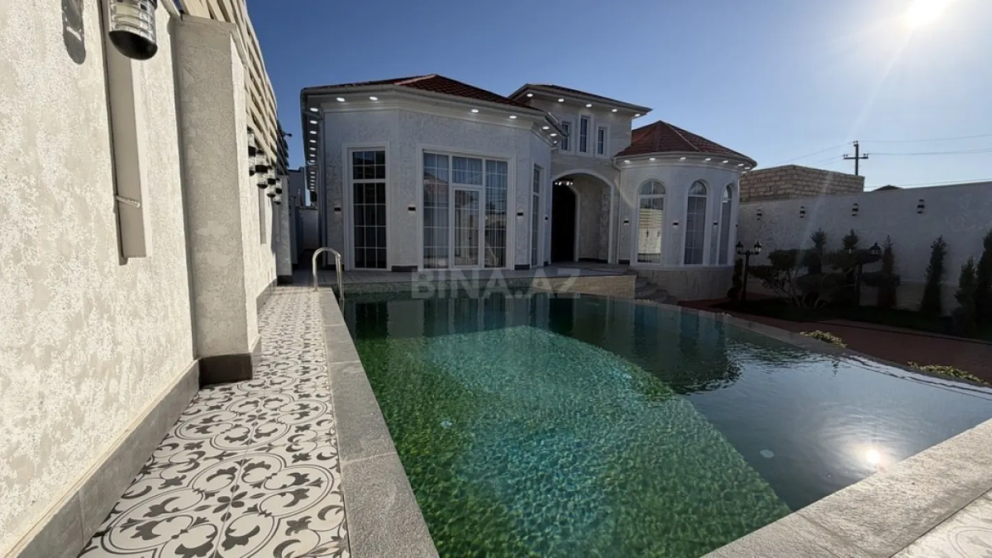 Satılır 5 otaqlı həyət evi 200 m²