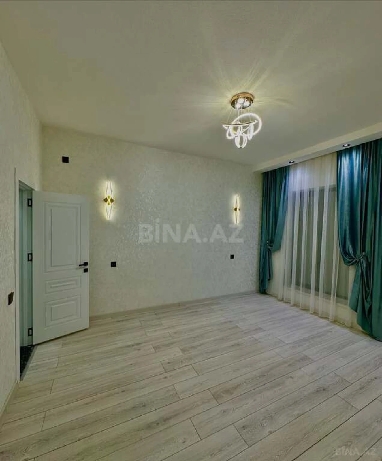 Satılır 4 otaqlı həyət evi 160 m²