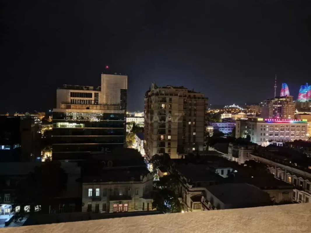 Kirayə verilir 3 otaqlı mənzil 150 m²