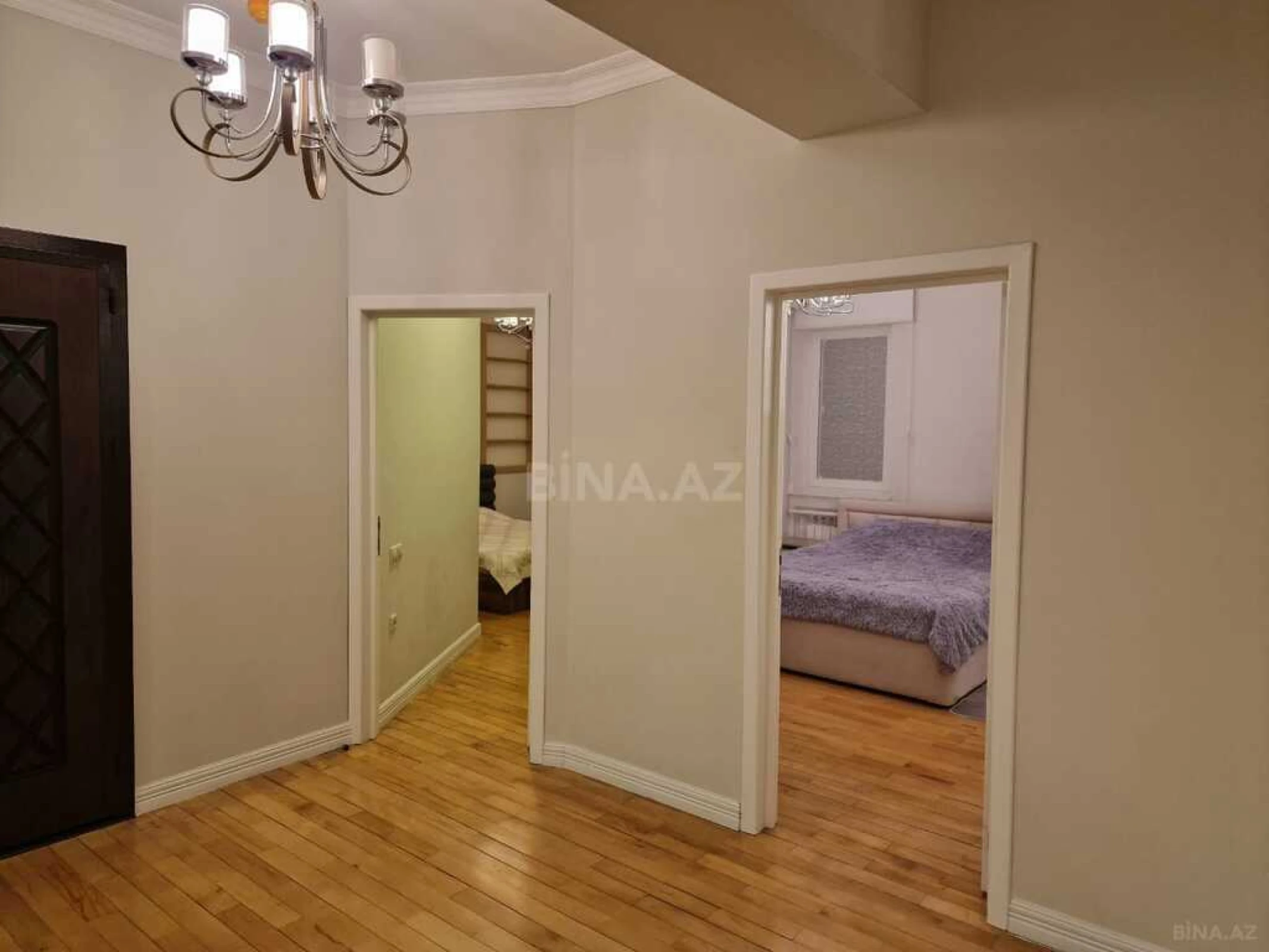 Kirayə verilir 3 otaqlı mənzil 150 m²