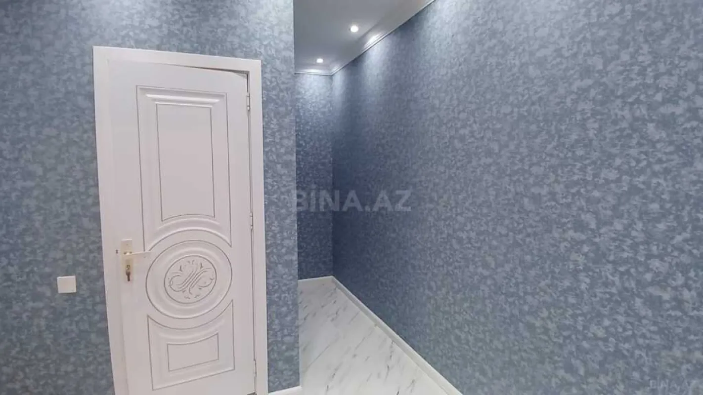 Satılır 4 otaqlı mənzil 178 m²