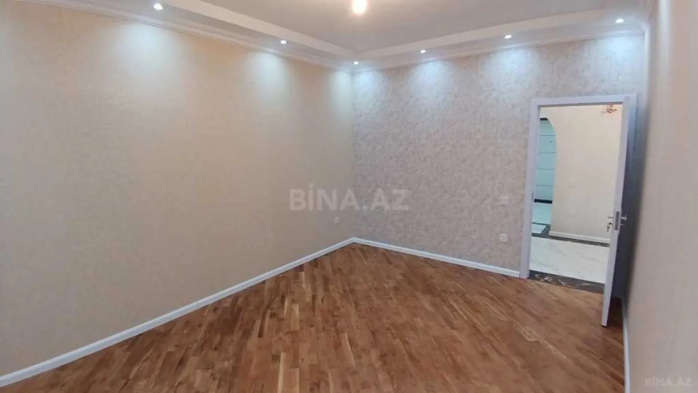 Satılır 4 otaqlı mənzil 178 m²