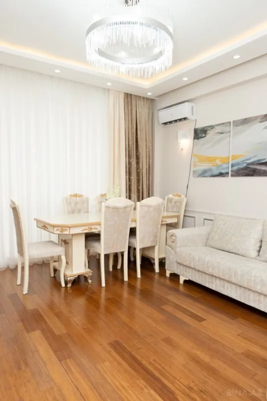 Kirayə verilir 2 otaqlı mənzil 60 m²