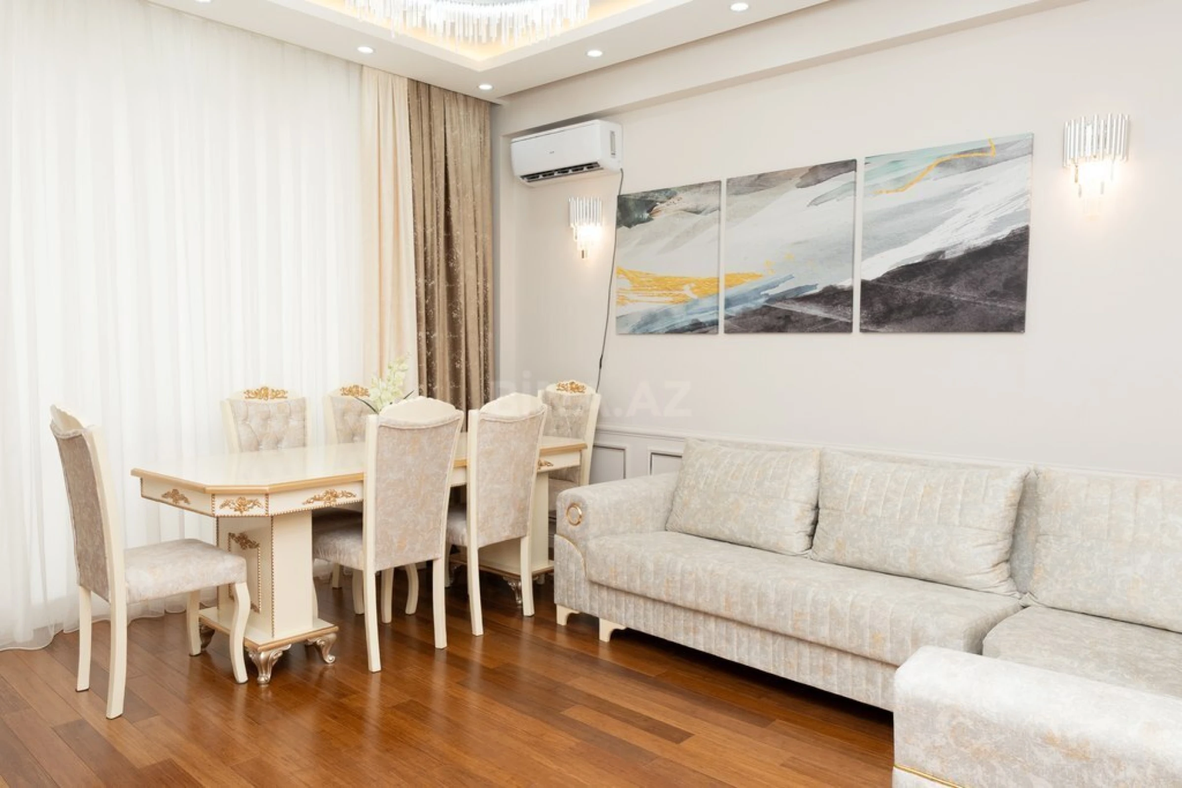 Kirayə verilir 2 otaqlı mənzil 60 m²