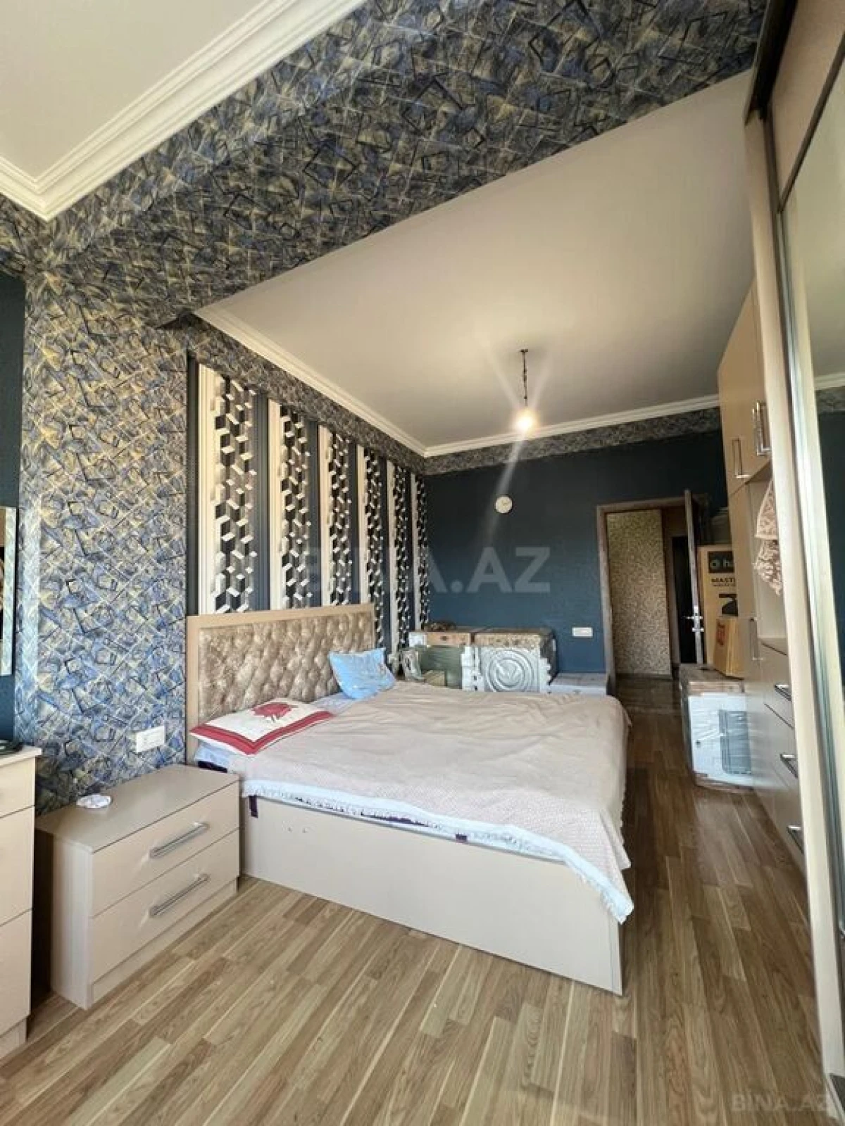 Satılır 3 otaqlı mənzil 100 m²