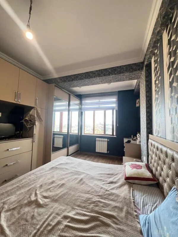 Satılır 3 otaqlı mənzil 100 m²