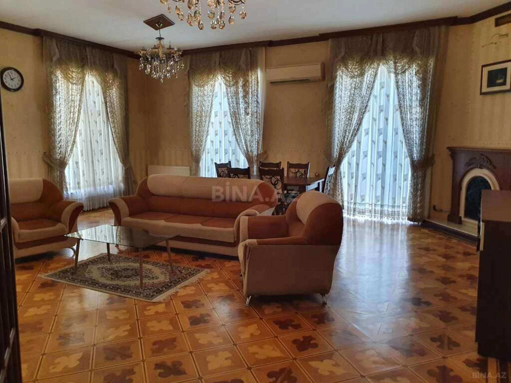 Satılır 4 otaqlı mənzil 200 m²