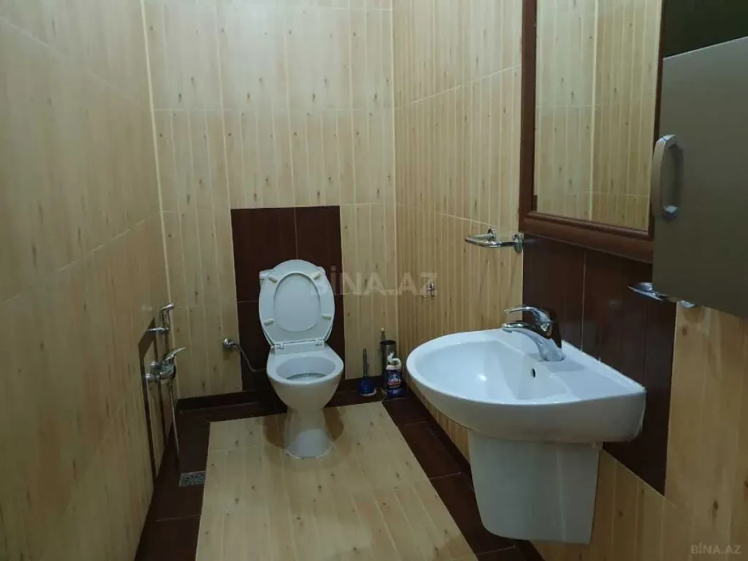 Satılır 4 otaqlı mənzil 200 m²