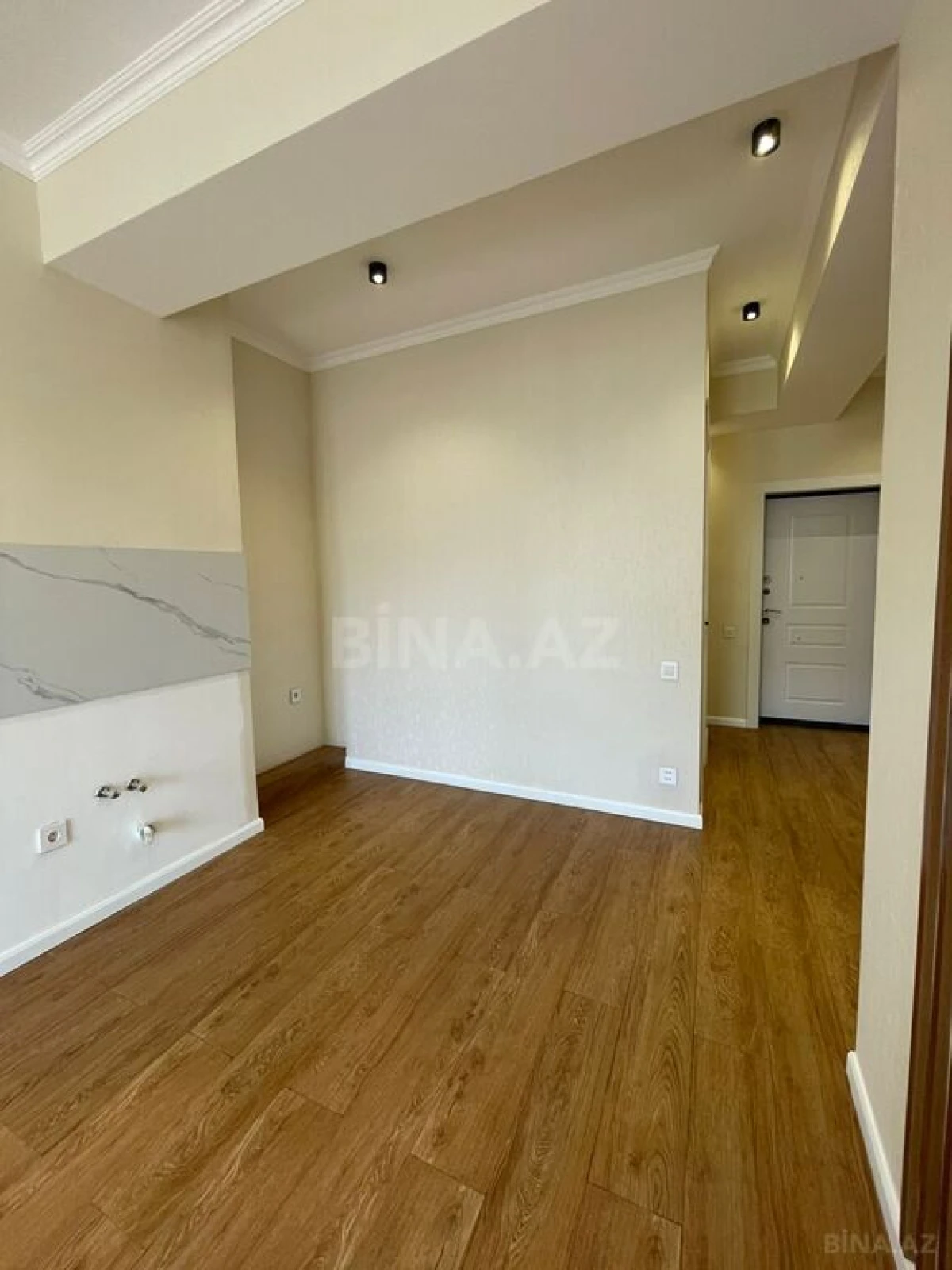Satılır 2 otaqlı mənzil 57 m²