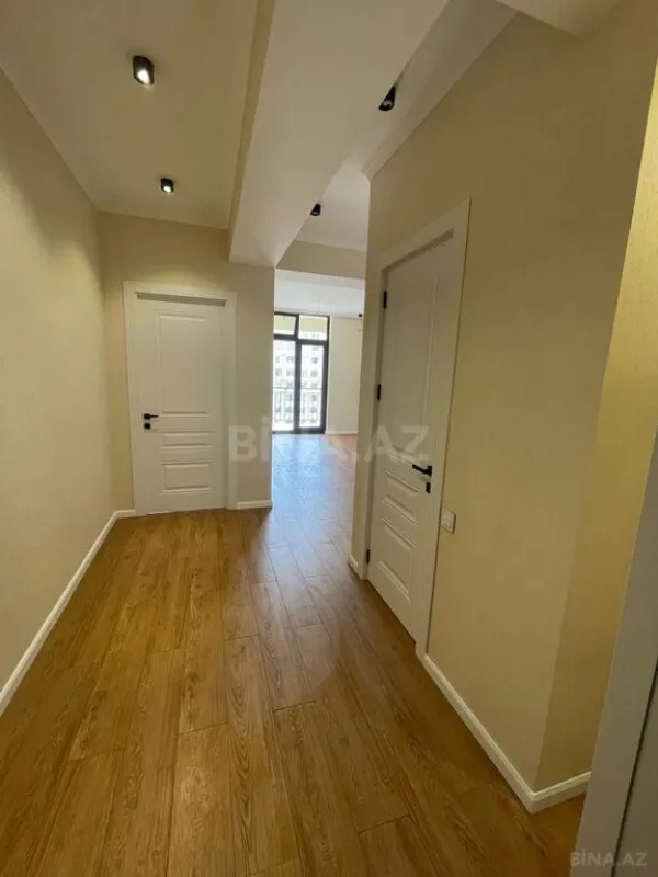 Satılır 2 otaqlı mənzil 57 m²
