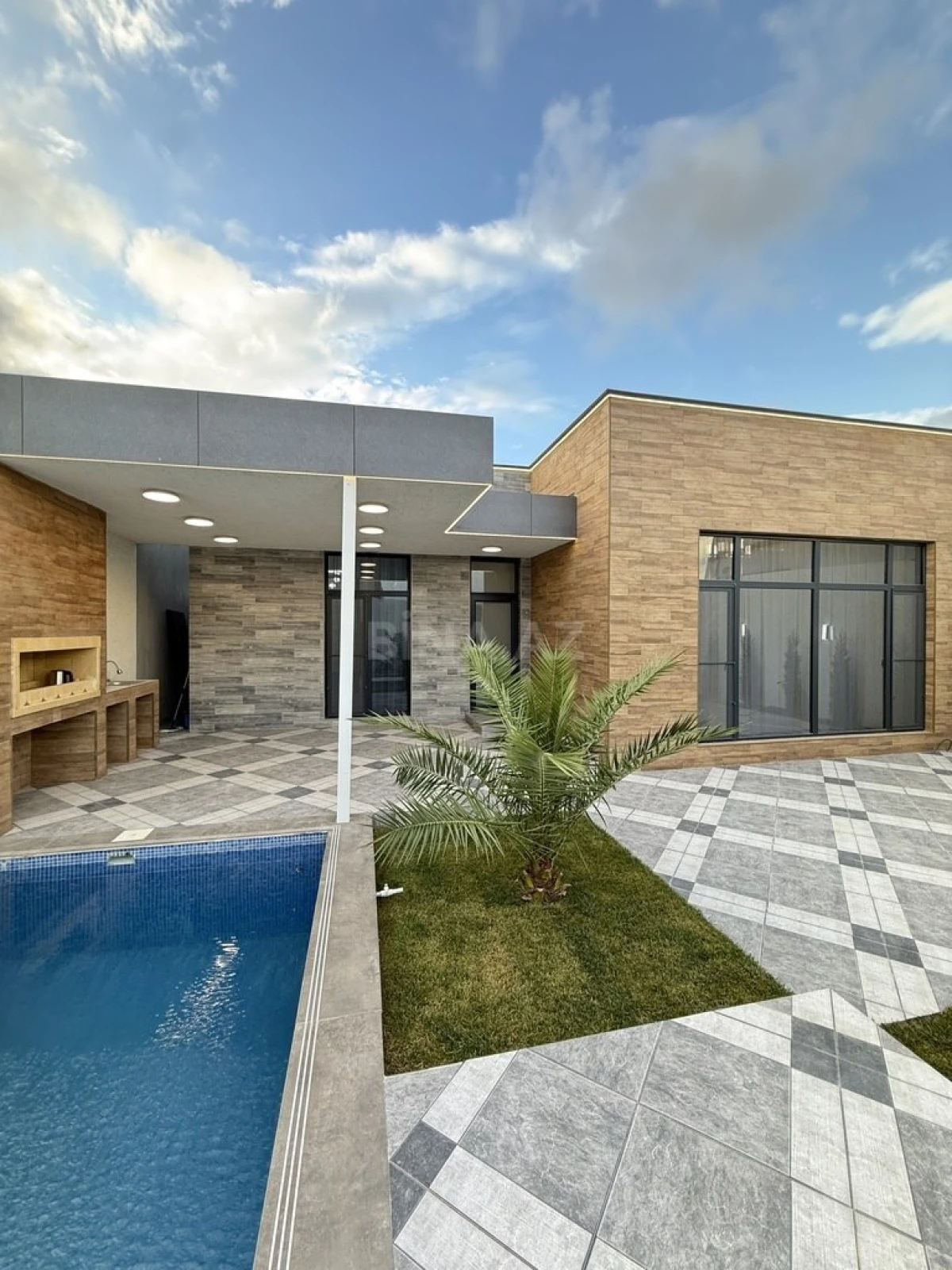 Satılır 4 otaqlı həyət evi 130 m²