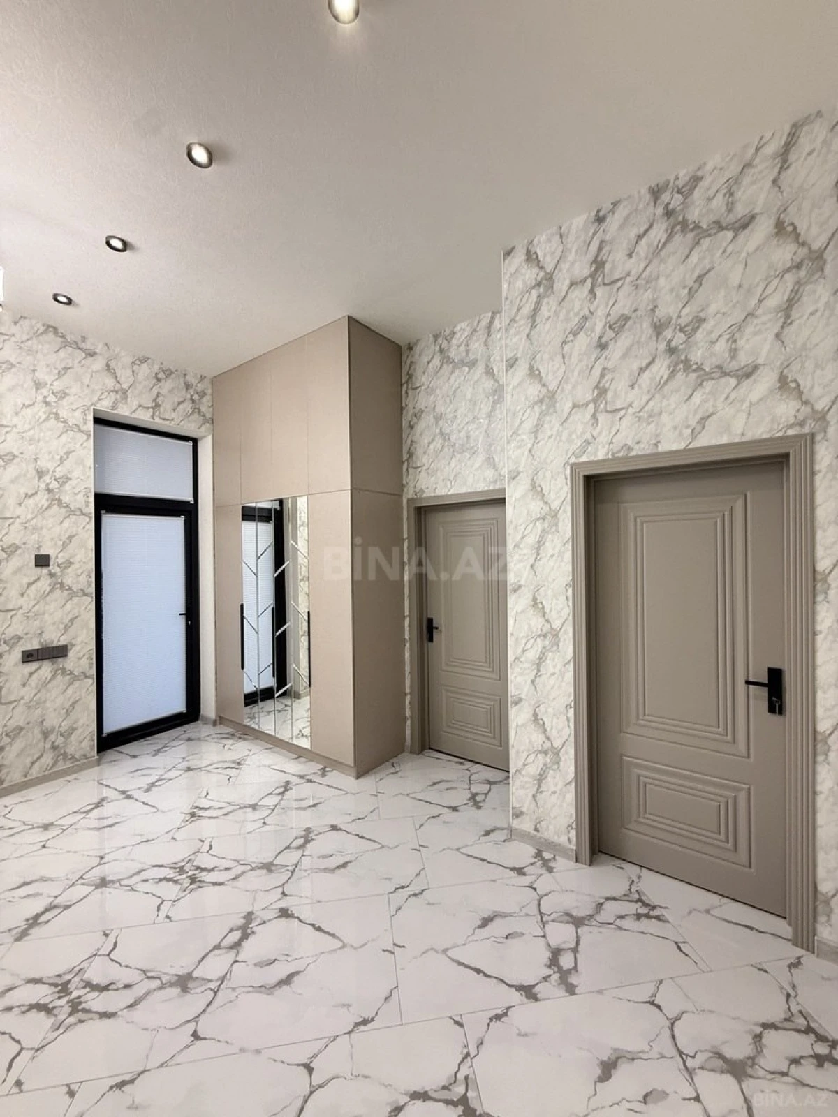 Satılır 4 otaqlı həyət evi 130 m²