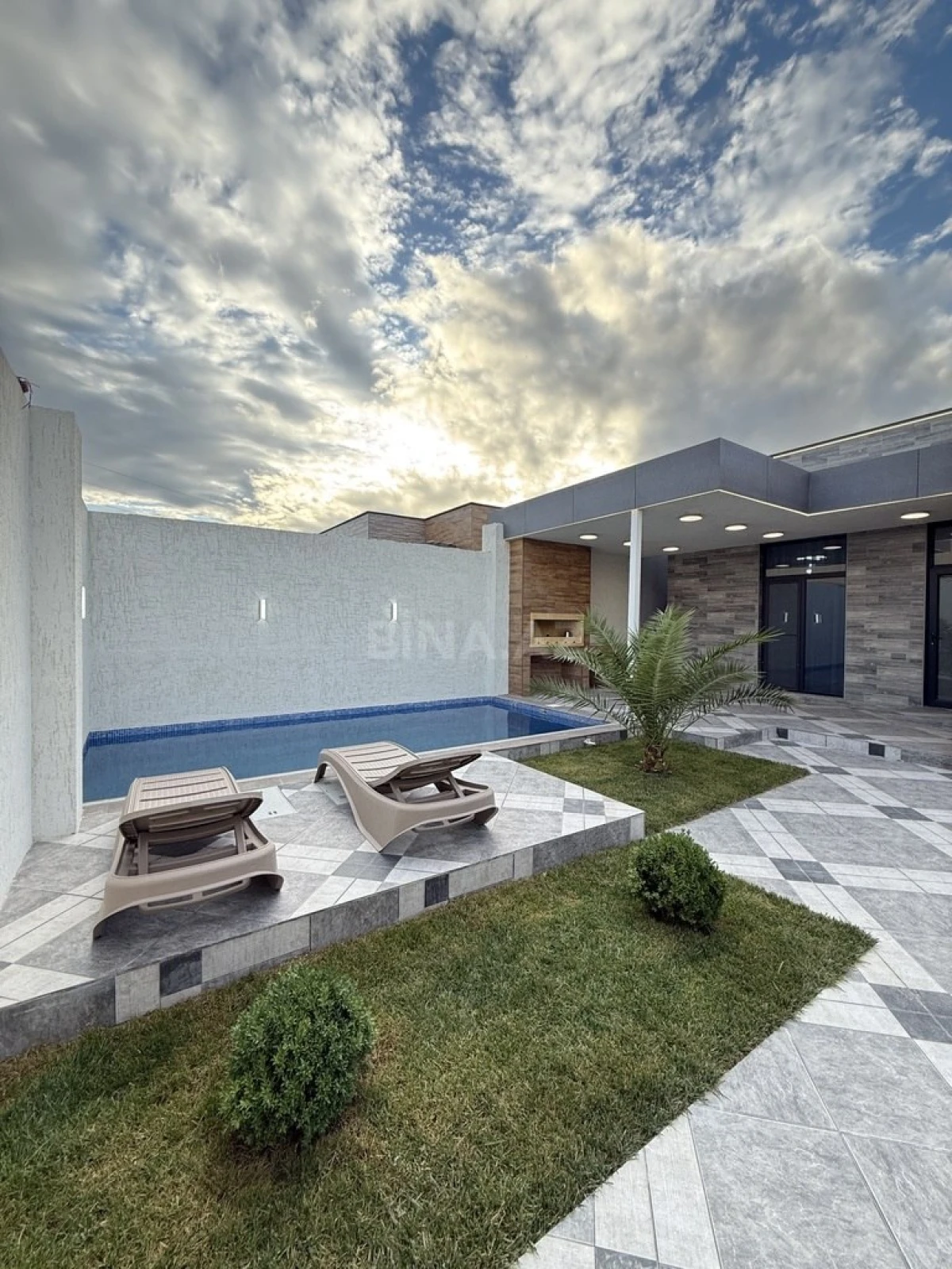 Satılır 4 otaqlı həyət evi 130 m²