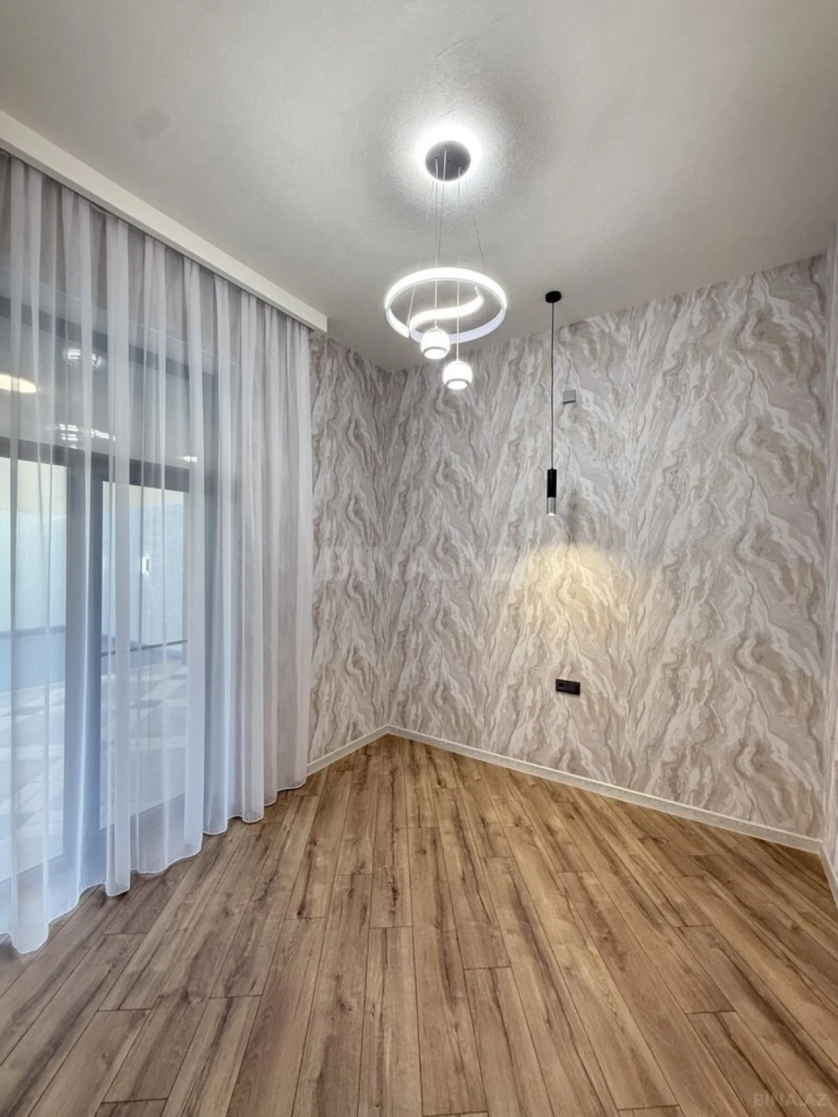 Satılır 4 otaqlı həyət evi 130 m²