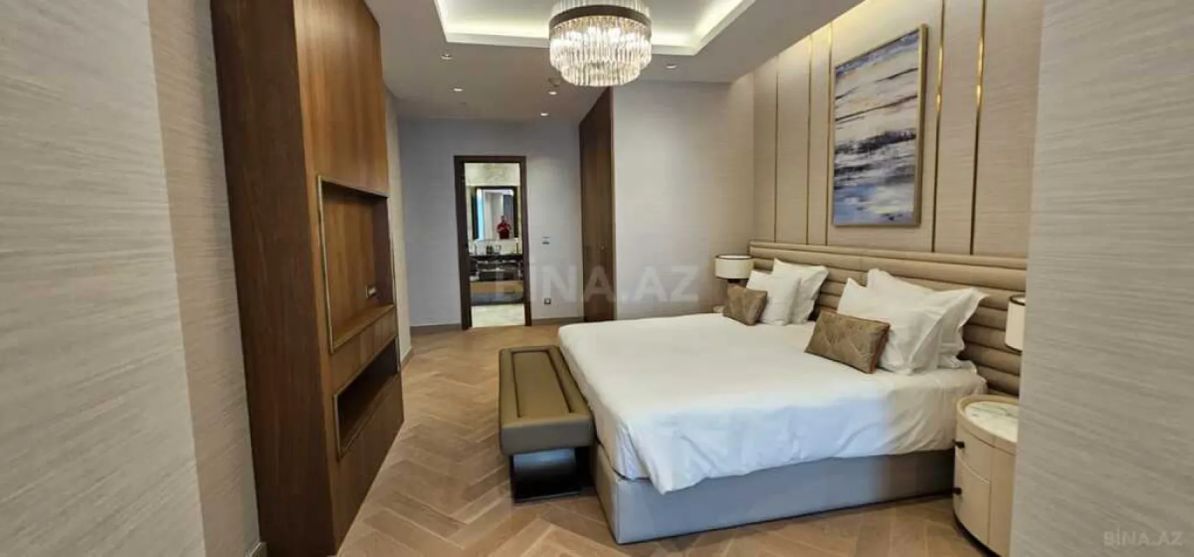 Satılır 3 otaqlı mənzil 155 m²