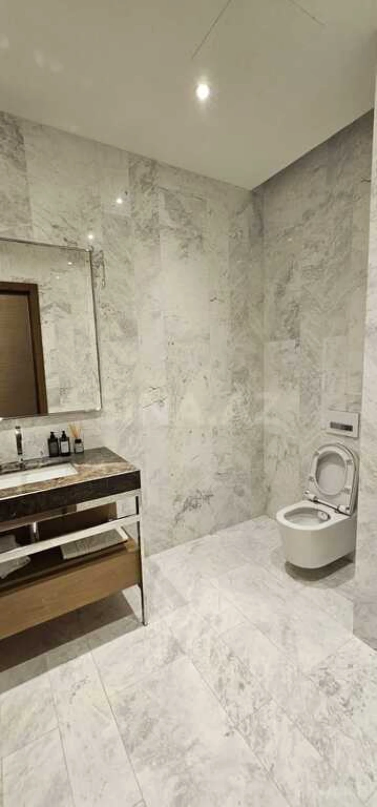 Satılır 3 otaqlı mənzil 155 m²