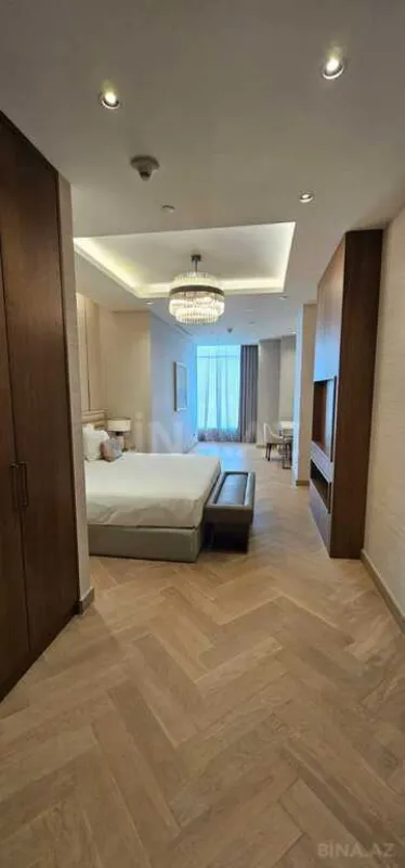 Satılır 3 otaqlı mənzil 155 m²