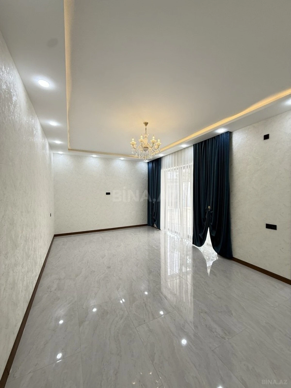 Satılır 4 otaqlı həyət evi 140 m²