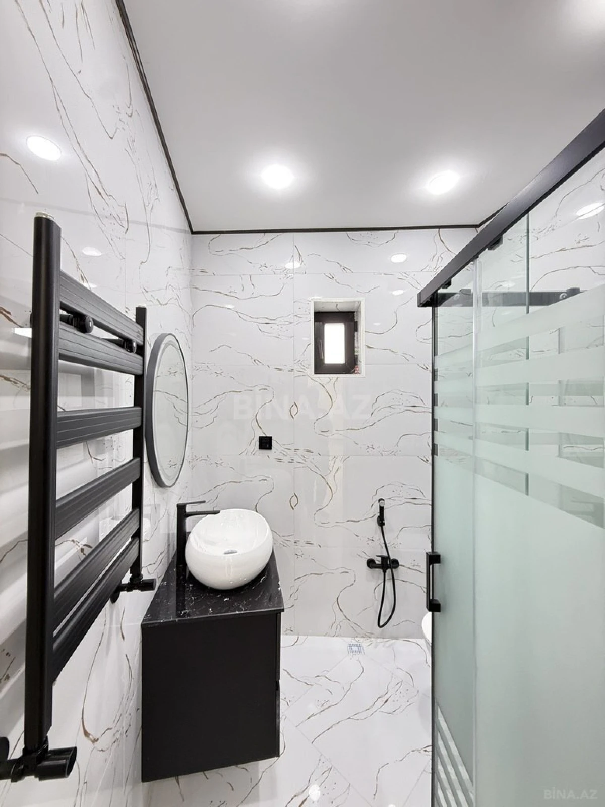 Satılır 4 otaqlı həyət evi 140 m²