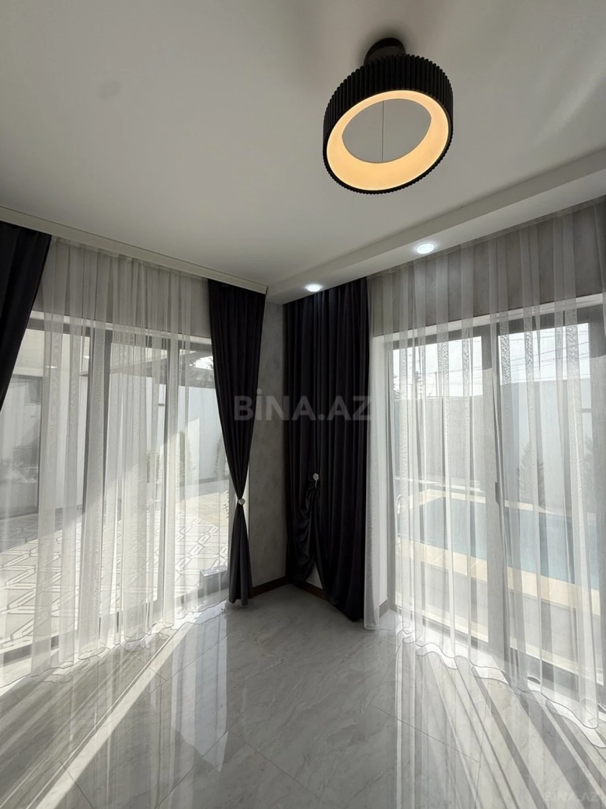 Satılır 4 otaqlı həyət evi 140 m²