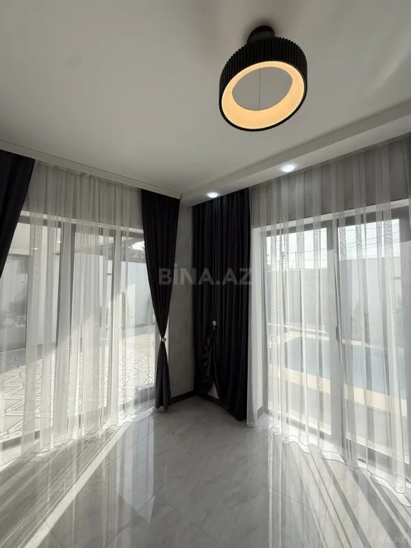 Satılır 4 otaqlı həyət evi 140 m²