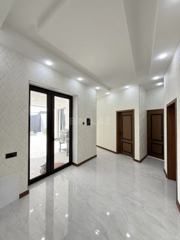Satılır 4 otaqlı həyət evi 140 m²