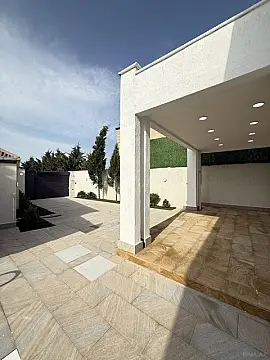 Satılır 4 otaqlı həyət evi 155 m²