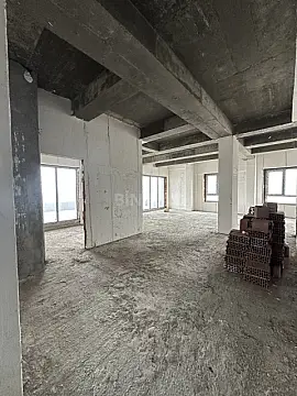 Satılır obyekt 508 m²