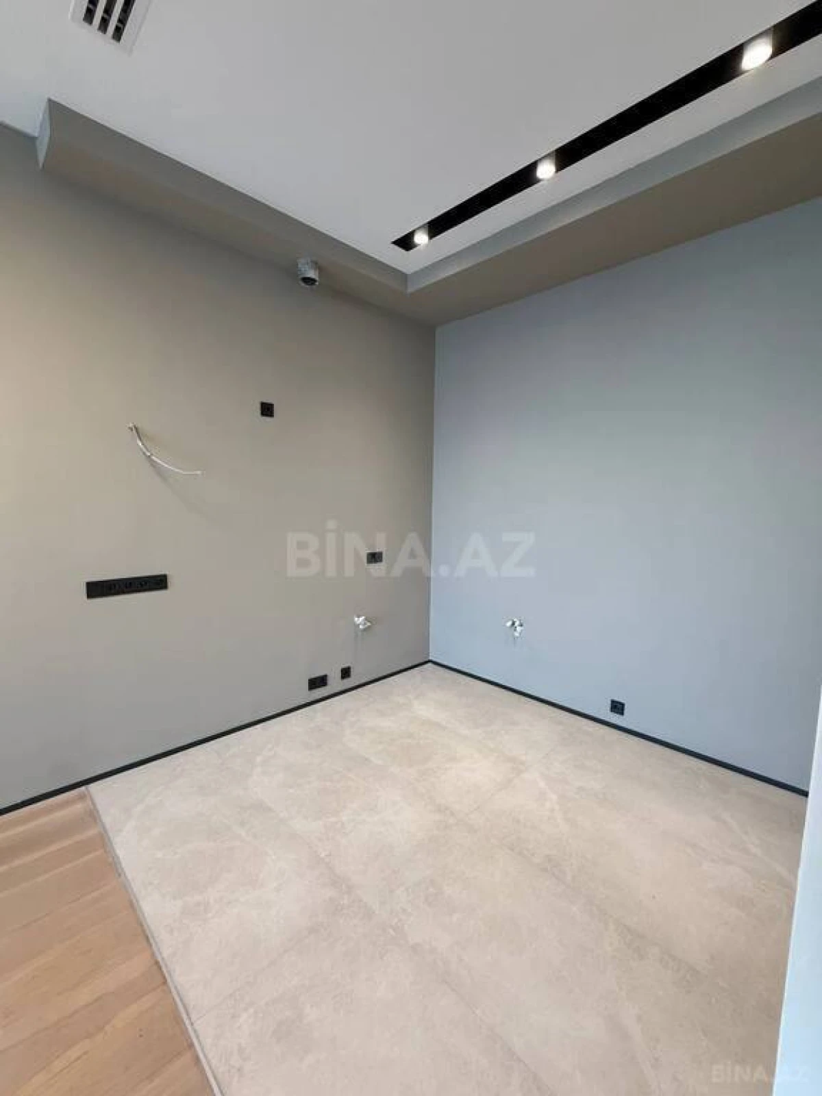 Satılır 2 otaqlı mənzil 73 m²
