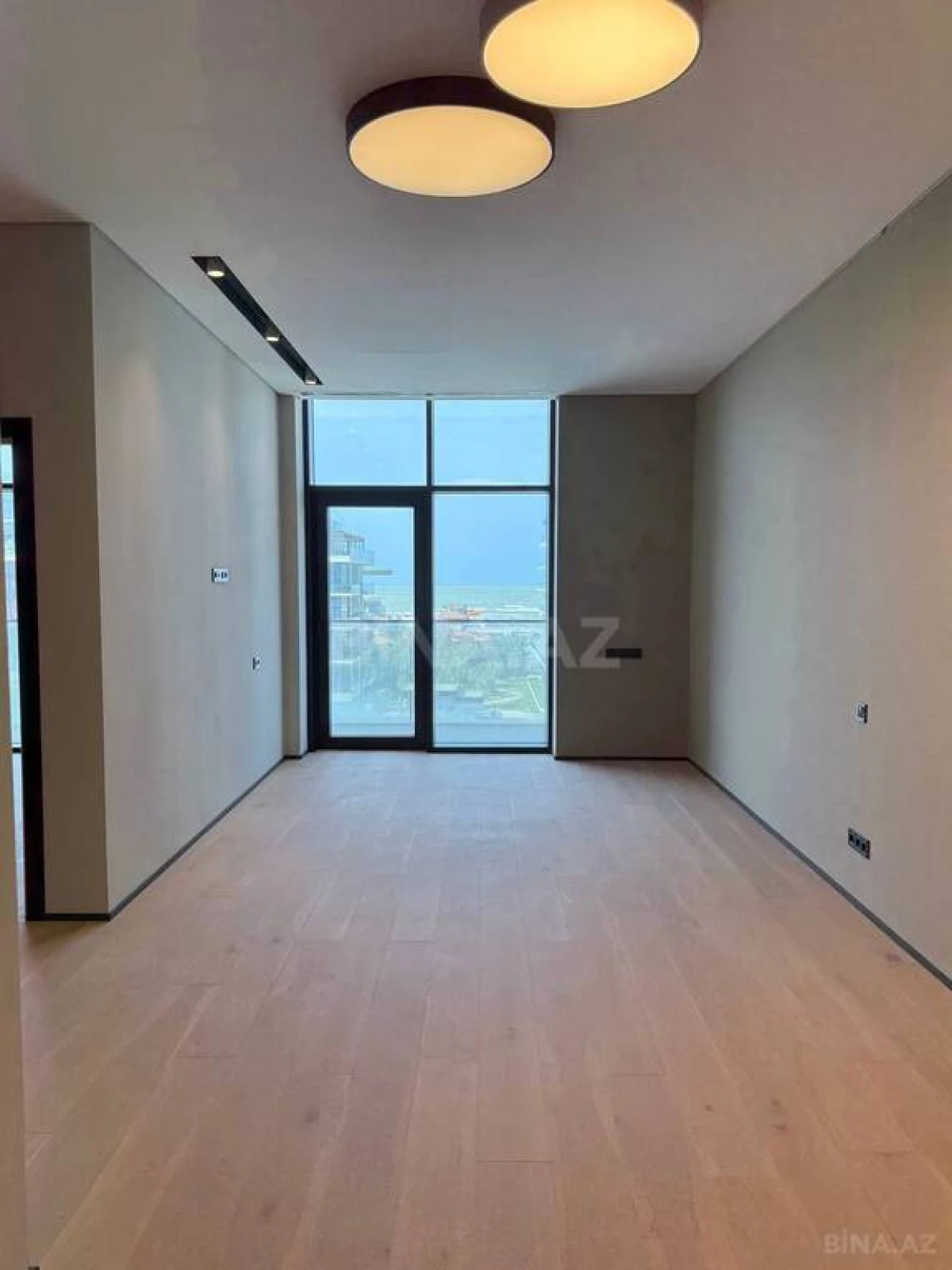 Satılır 2 otaqlı mənzil 73 m²