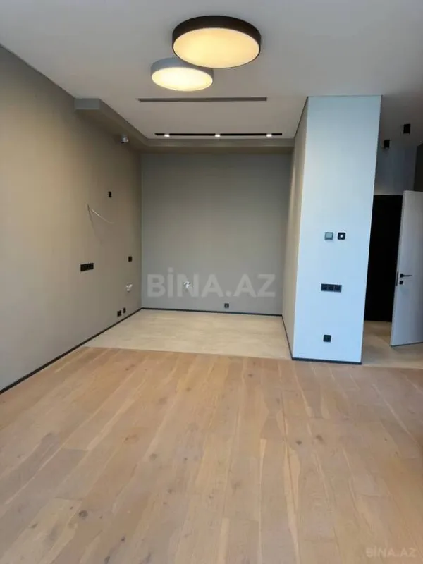 Satılır 2 otaqlı mənzil 73 m²