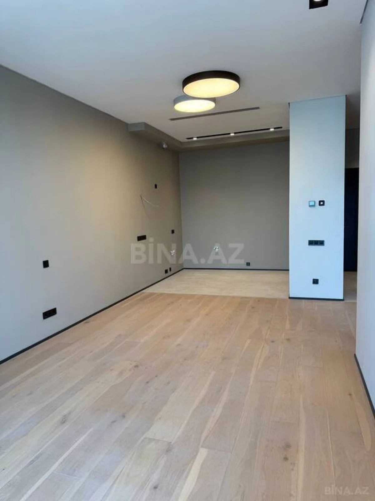 Satılır 2 otaqlı mənzil 73 m²