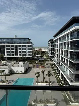 Satılır 2 otaqlı mənzil 73 m²